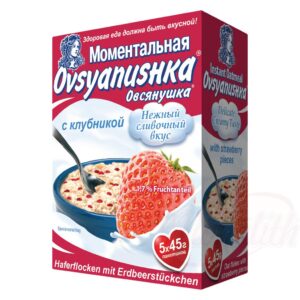 Haferflocken mit Erdbeerstückchen